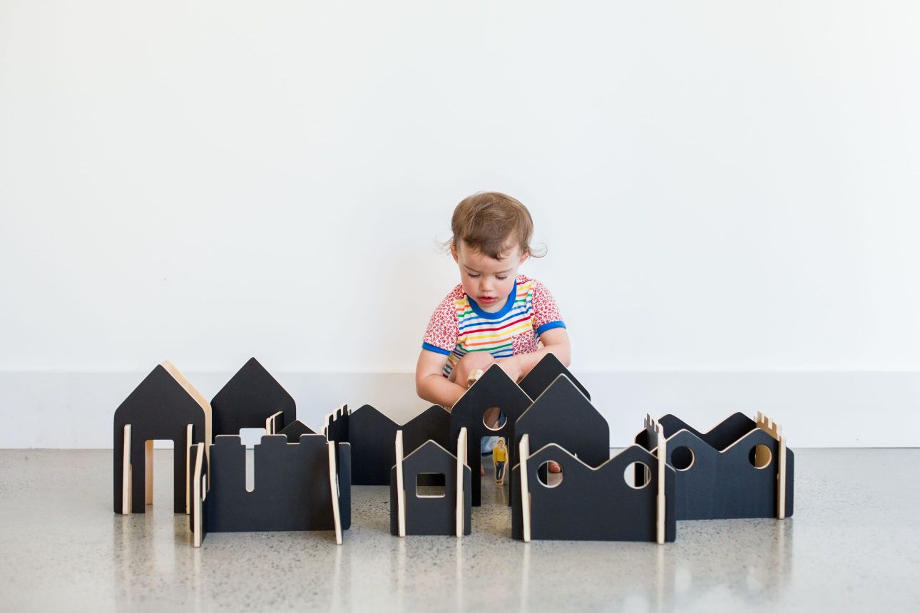 Freckled Frog - The Happy Architect Create and Play