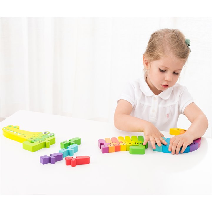 New Classic Toys - Alphabet Crocodile Puzzle
