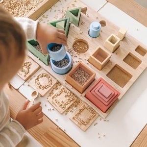 QToys - Montessori Sorting and Nesting Board